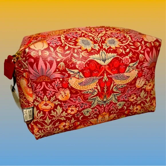 William Morris Golden Lily Large Wash Bag - Picture 1 of 5